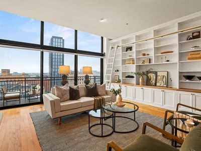 320 East Buffalo STREET #811