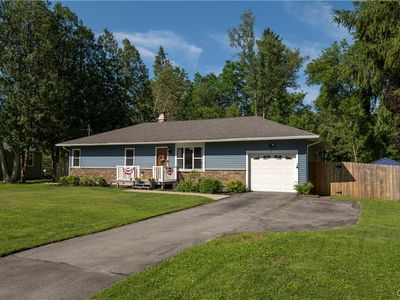 2 Berkshire Dr