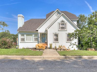 296 High Chaparral Dr