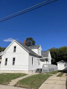 1831 Saint Clair STREET