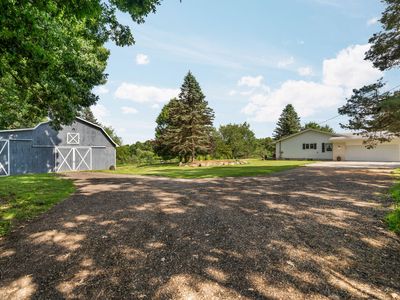 10663 Hall Rd