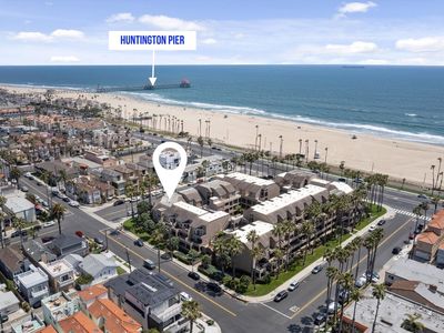 1200 Pacific Coast Hwy APT 305
