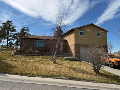 Property at 132 Mountain View Dr, Thermopolis, WY