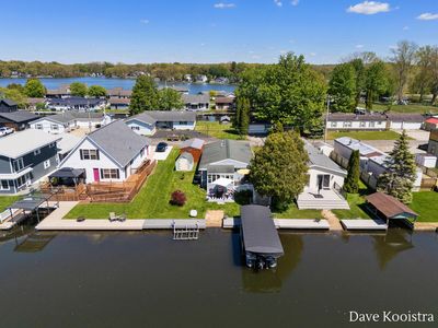 4356 Lynden Rd