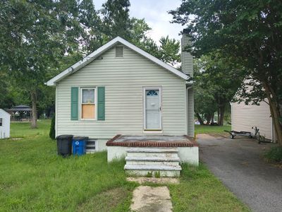 1704 Twickenham Rd