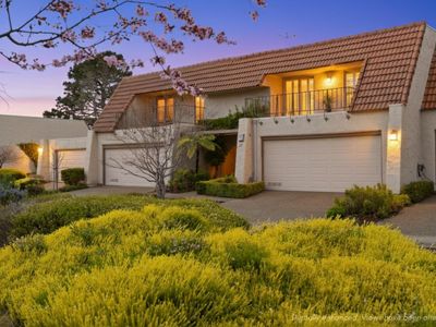 25 Rinconada Cir