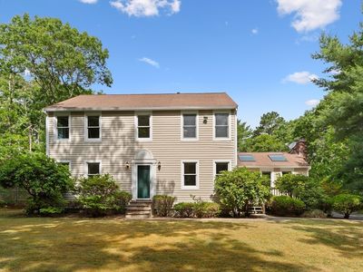 48 Livingston Dr