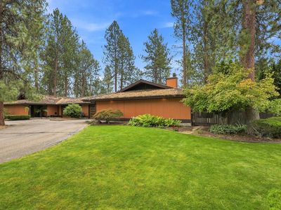 11308/11310 E 29th Ave