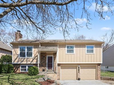 Property at 16600 W 125th St, Olathe, KS