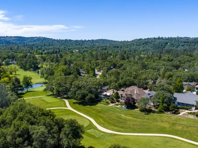 18073 Jayhawk Dr
