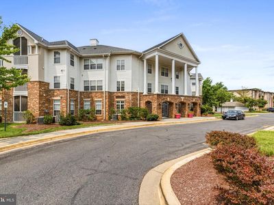 6640 Lake Park Dr #3B