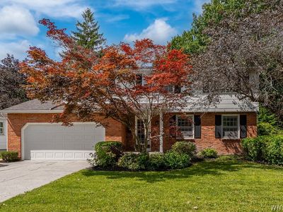 490 Sprucewood Ter