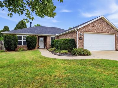 905 SW Sandrock Rd
