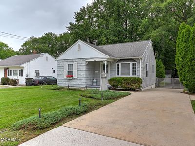 290 W Prospect Avenue