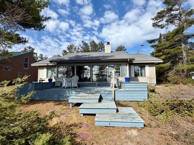 3332 Edgewater Dr