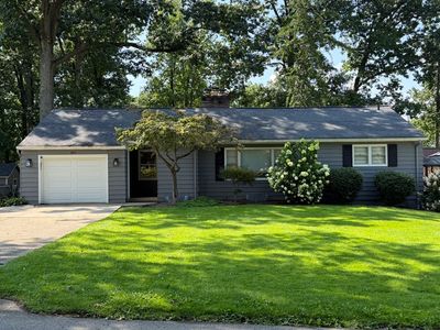 801 Lillian Dr