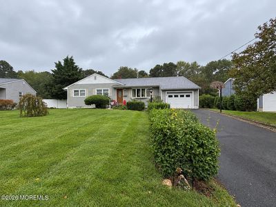 210 Village Way