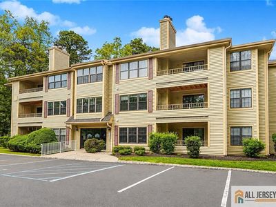 Property at 612 Chester Ct, Helmetta, NJ