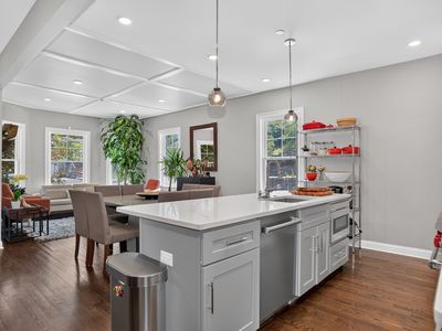 113 White St APT 1