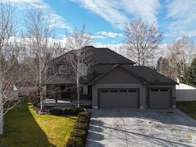 4826 Greystone Ln