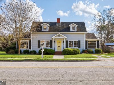 Property at 606 W Liberty St, Claxton, GA