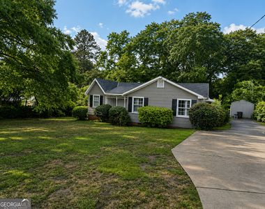 3938 Edgewood Cir
