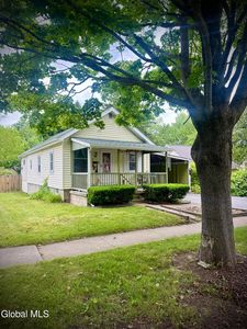 27 Everts Avenue
