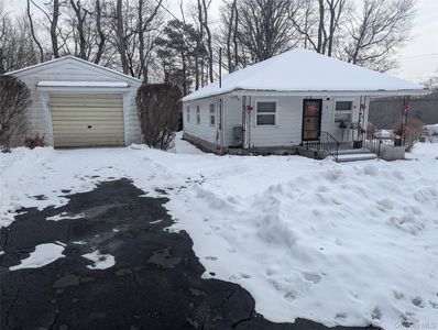 Property at 2 Quannacut Road, Shawangunk, NY