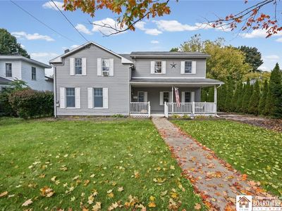 6 Center St
