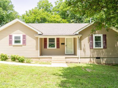 1203 Summer Dr