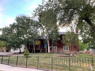 9905 N Meadow Dr