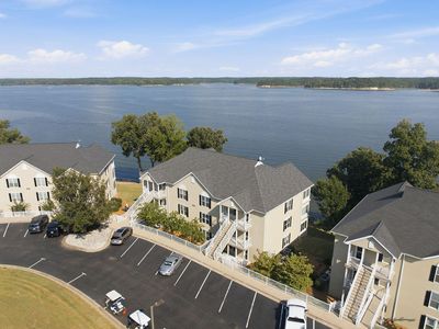 684 Moon Bay Dr Unit 2
