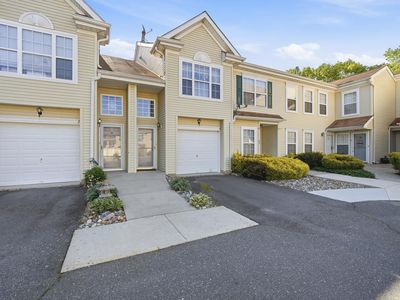 48 E Woodland Ave #48