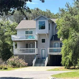 1278 Lakeside Dr