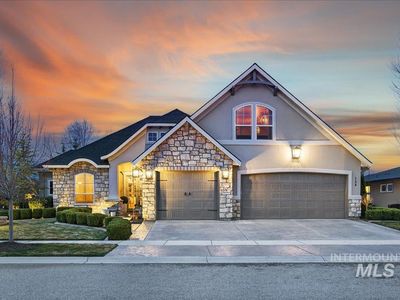 754 S Lone Hollow Way