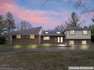 5910 Cedar Knoll Dr