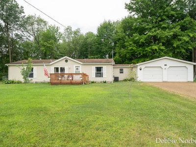 2122 Maple Ln