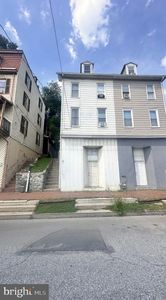 23 S 2nd St
