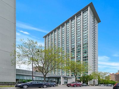 3600 N Lake Shore Dr APT 1816