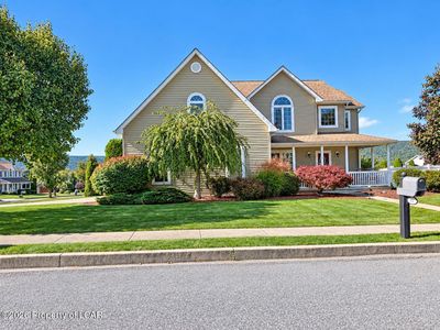 22 Blackberry Ln