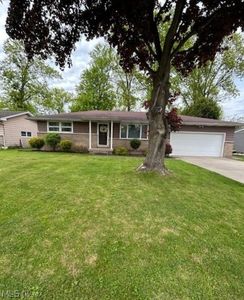 1566 Arthur Dr NW