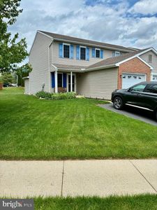 15 Lighthouse Dr