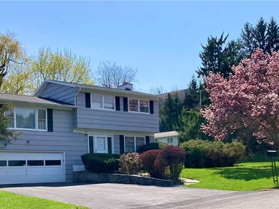 107 Rosewell Mdw