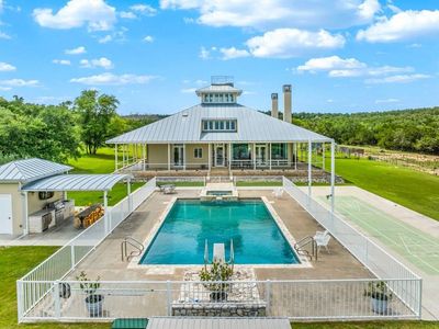 834 Northwood Hills Dr