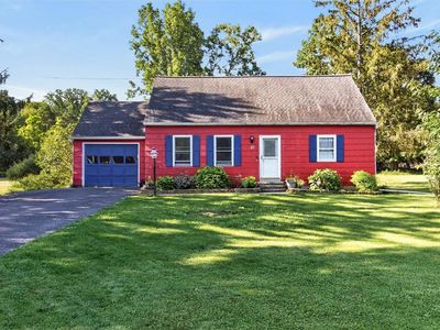 17 Karenlee Dr