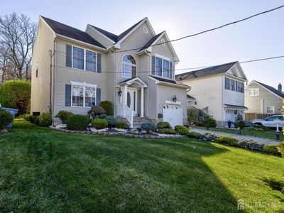 357 George St