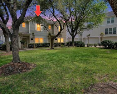 850 W Heights Hollow Ln