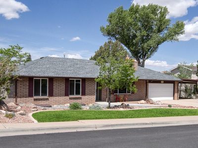 978 S Fountain Dr