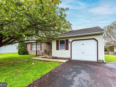 1072 Independence Way