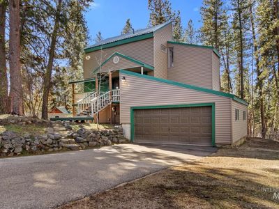 7 Elderberry Cir